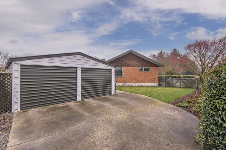 7 Oldham Place Darfield_18