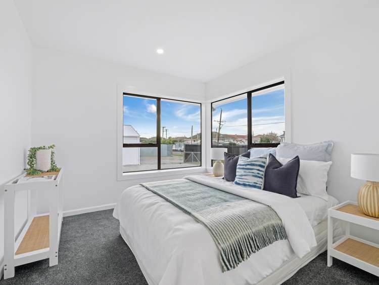 49 Sandown Crescent Aranui_11