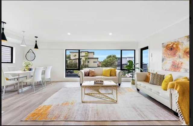 1 Glen Vista Place 10878_2