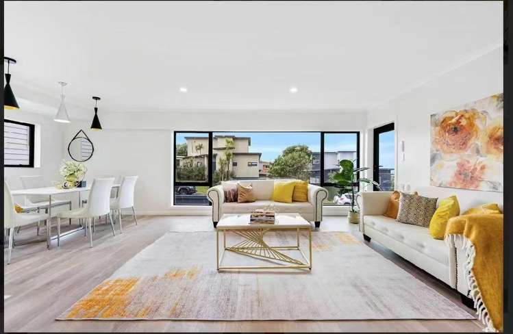 1 Glen Vista Place 10878_2