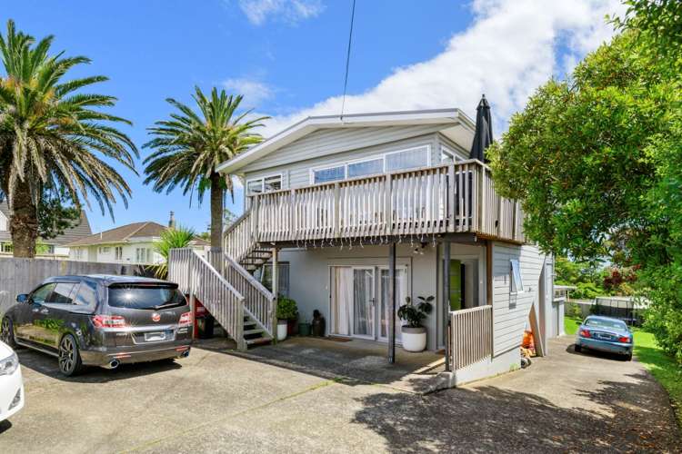 99 Vipond Road Stanmore Bay_12