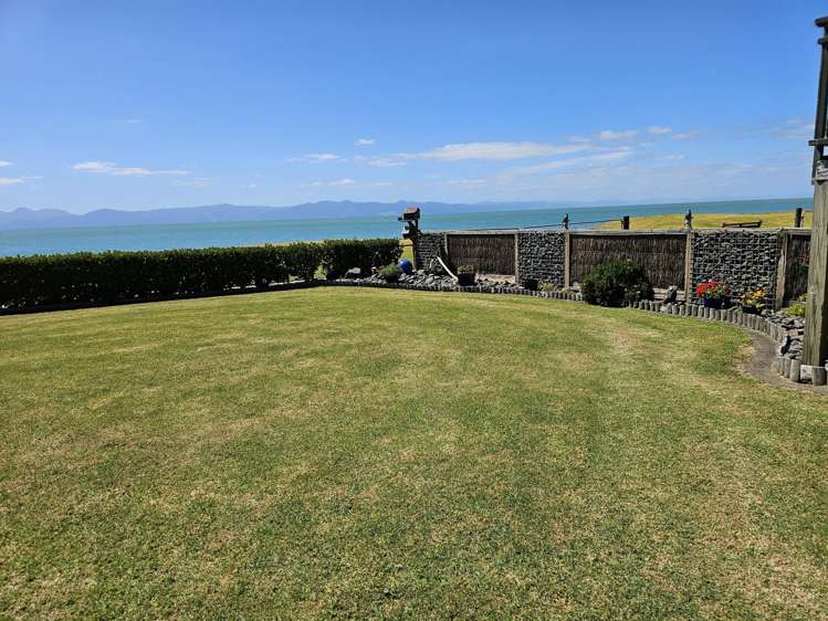 1692 East Coast Road Whakatiwai_25