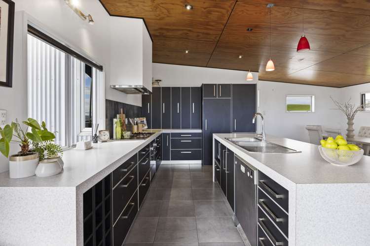 8A Hira Street Ohawe_31