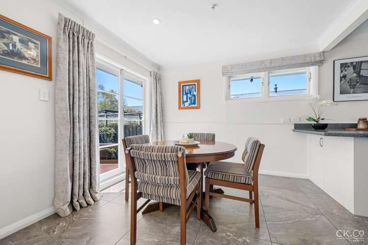 9 Derwent Lee Grove Epuni_4