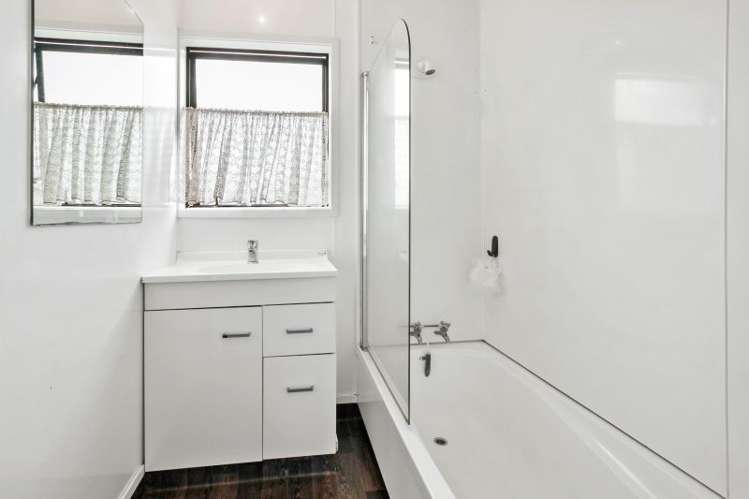 12 Kentucky Crescent Nawton_21