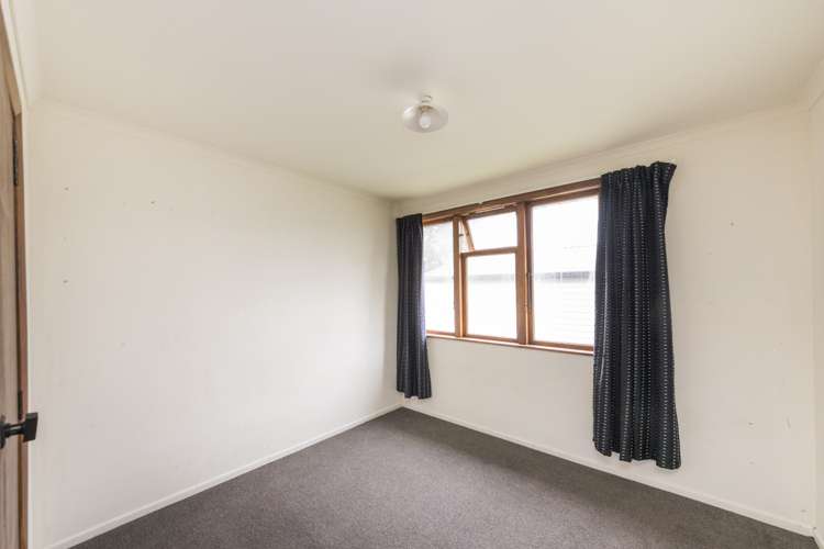 67 Clyde Crescent Roslyn_6