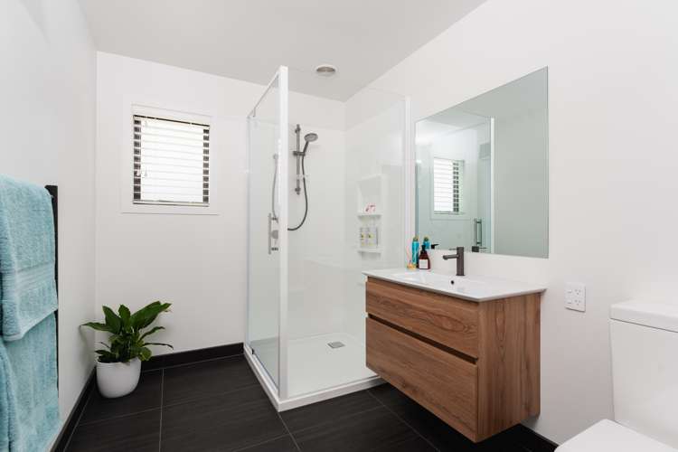 53 Heathfield Drive Mosgiel_14