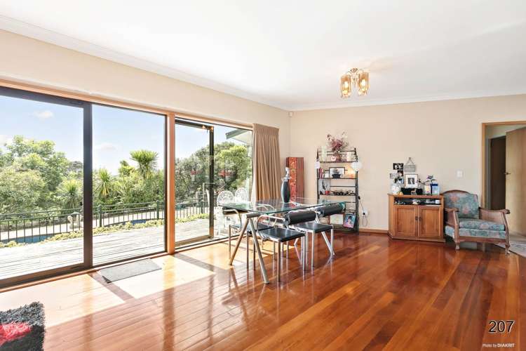 209 Golf Road Titirangi_21