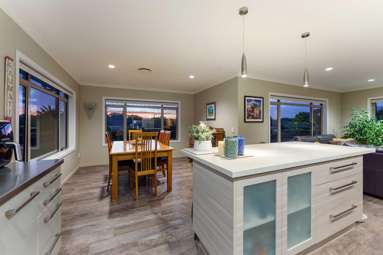 12 Simpson Crescent_2