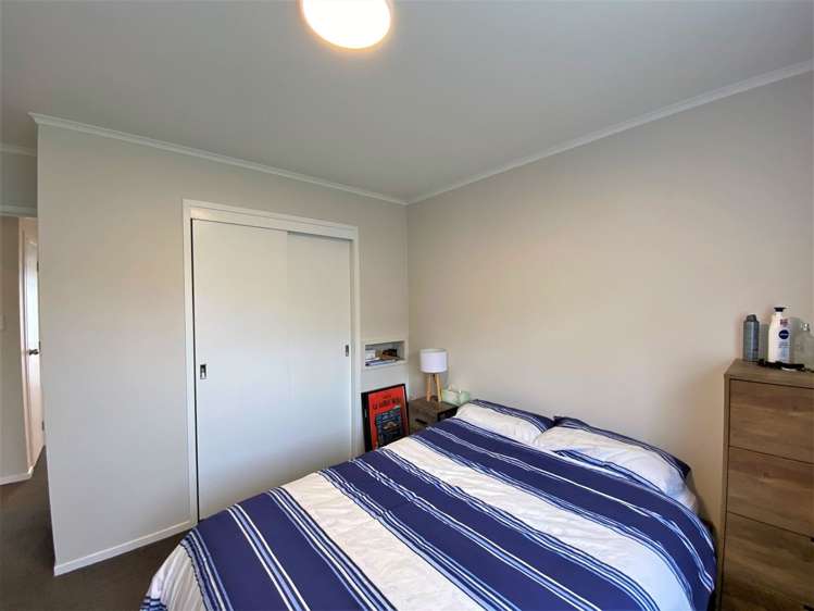 1 Ball Place Mount Roskill_4