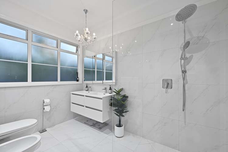 27 Almond Grove Greenhithe_10