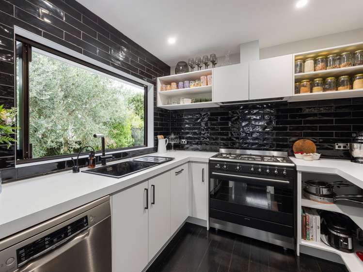 6 Charmaine Crescent Chartwell_4