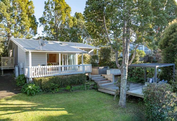 82 Kauri Point Road Laingholm_12