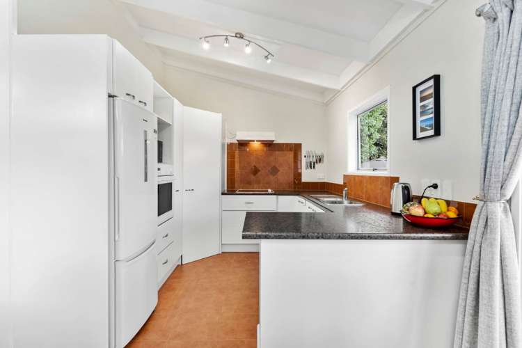 2/37 Glamorgan Drive Torbay_5