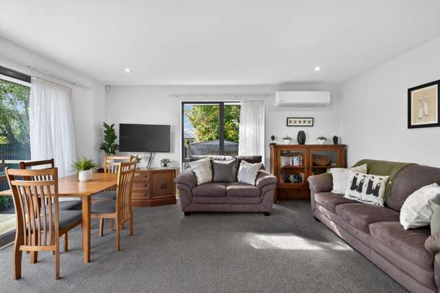 2/110 Hills Road Edgeware_3