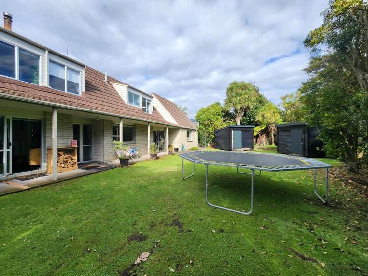 1138 South Road Oakura_21