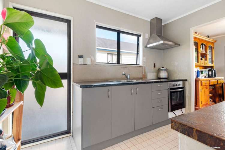 65 Charntay Avenue Clover Park_15