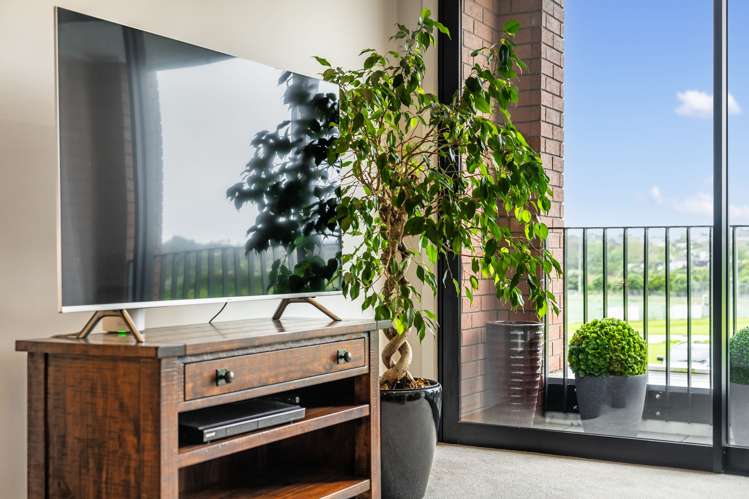 21/4 Stables Lane Silverdale_17