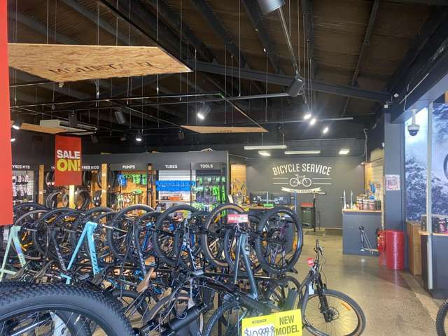 72 Barrys Point Road Takapuna_3