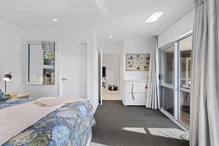 102A Esplanade Sumner_21