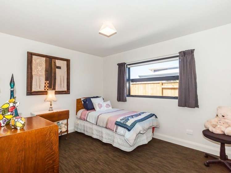 39 Liberty Grove Kelvin Grove_12