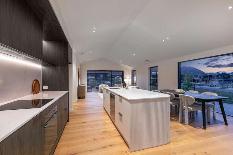 74 Avalon Station Drive_3