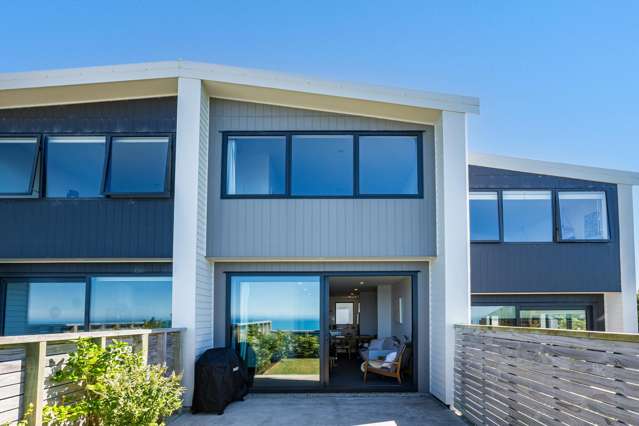 EASY, SOUTH COAST LIVING!