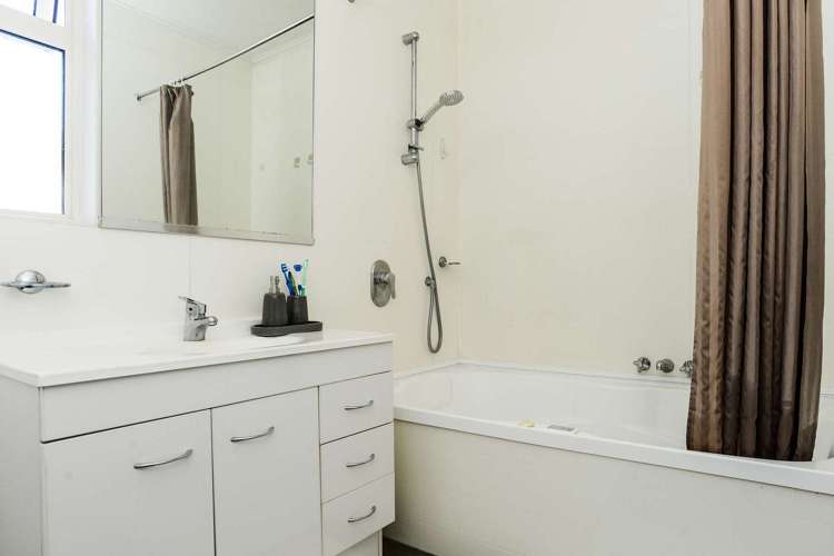 201 Willowpark Road South Hastings_2