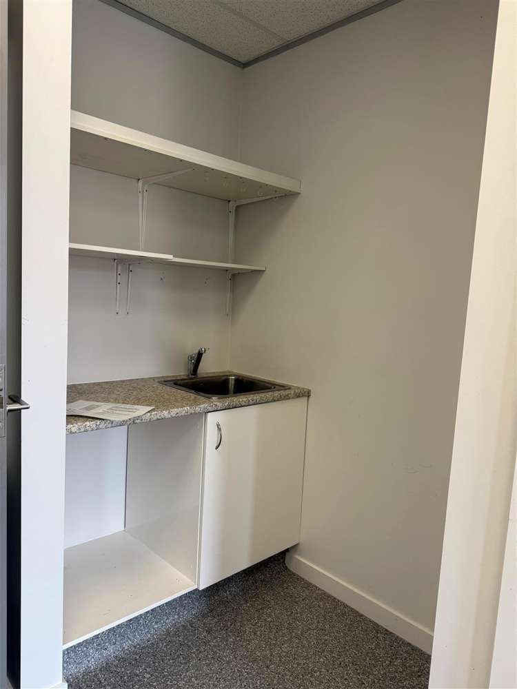 Level 2, 1 Knights Road Hutt Central_9