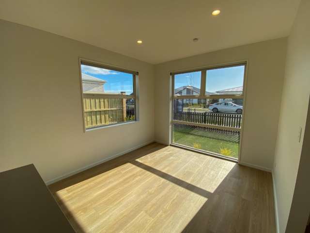 9 Harlequin Drive 11103_2