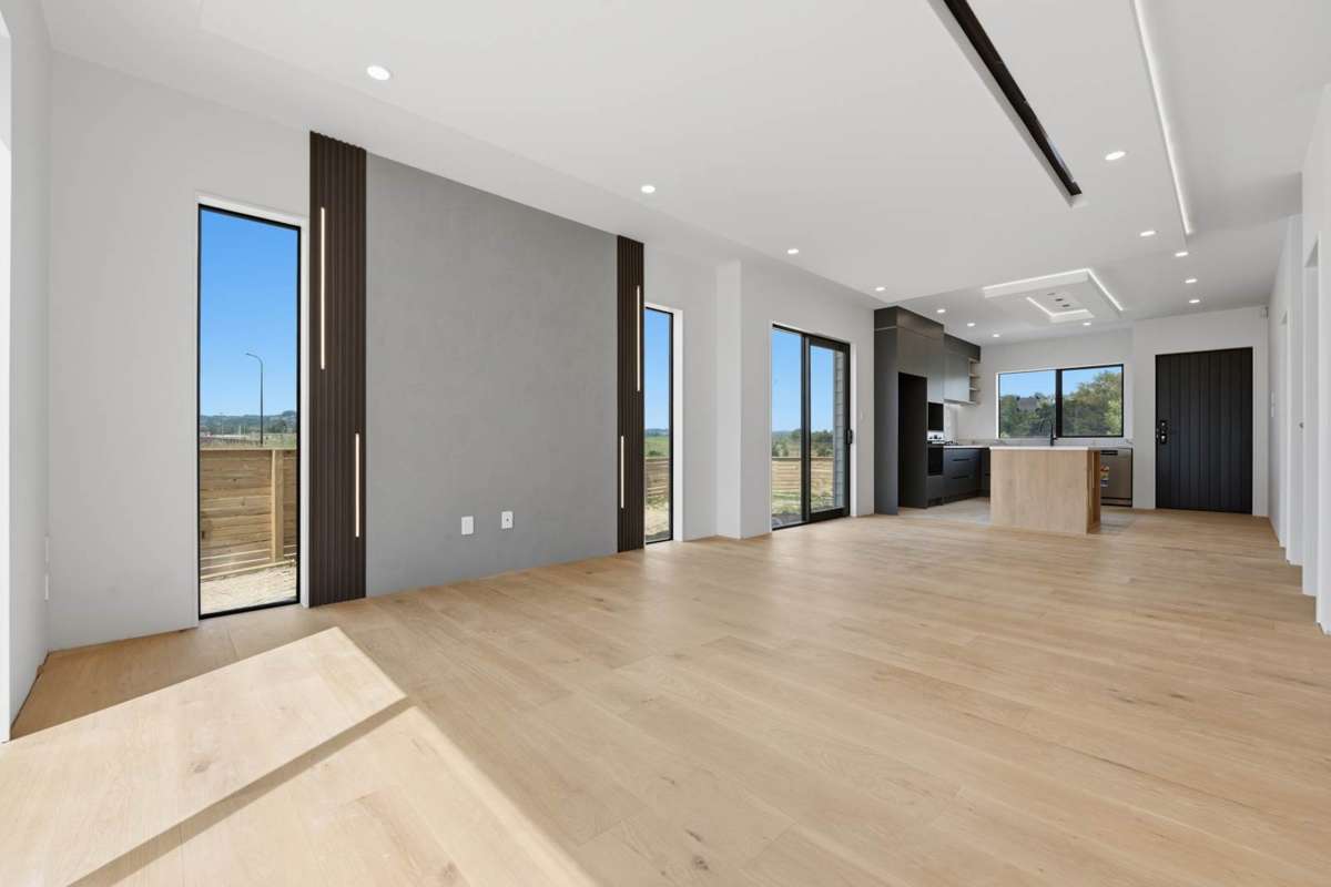 Unit 9, 81 Otuwairoa Esplanade_0