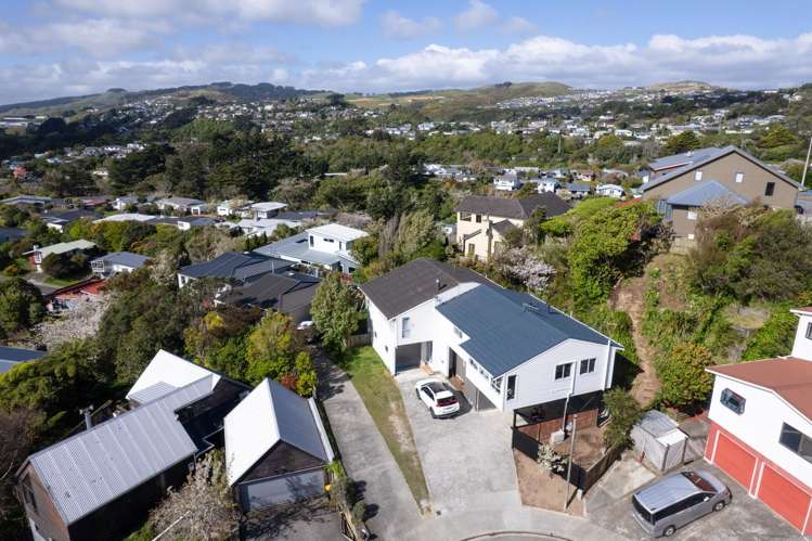 16 Makatote Grove Churton Park_20