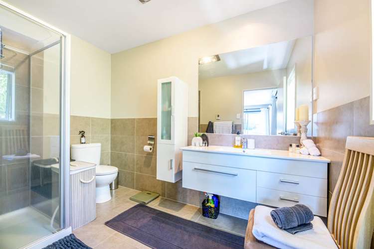 19 Miromiro Street Greenhithe_13