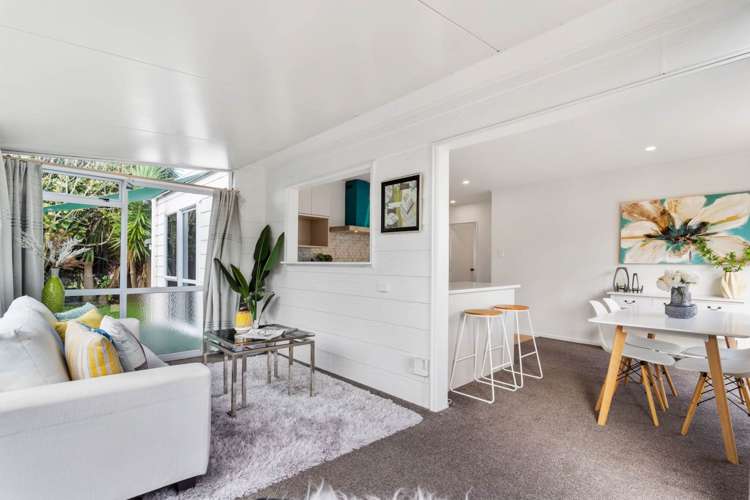 2/52 Waitaki Street Henderson_7