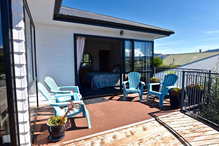 13 Penlington Place Akaroa_6