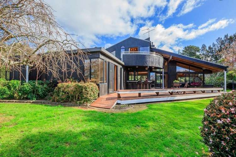 256 State Highway 16 Kumeu_7