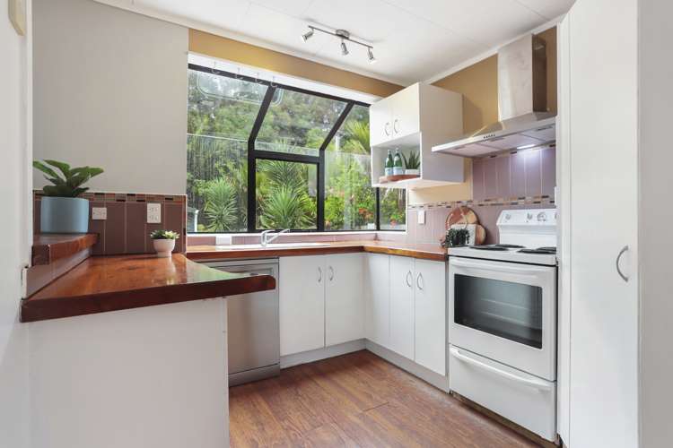 174 Woodlands Park Road Titirangi_12