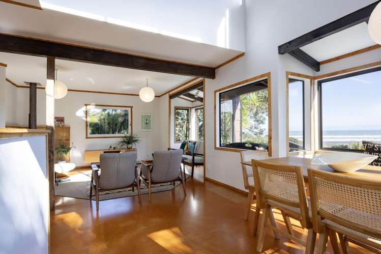 101b Garden Road Piha_5