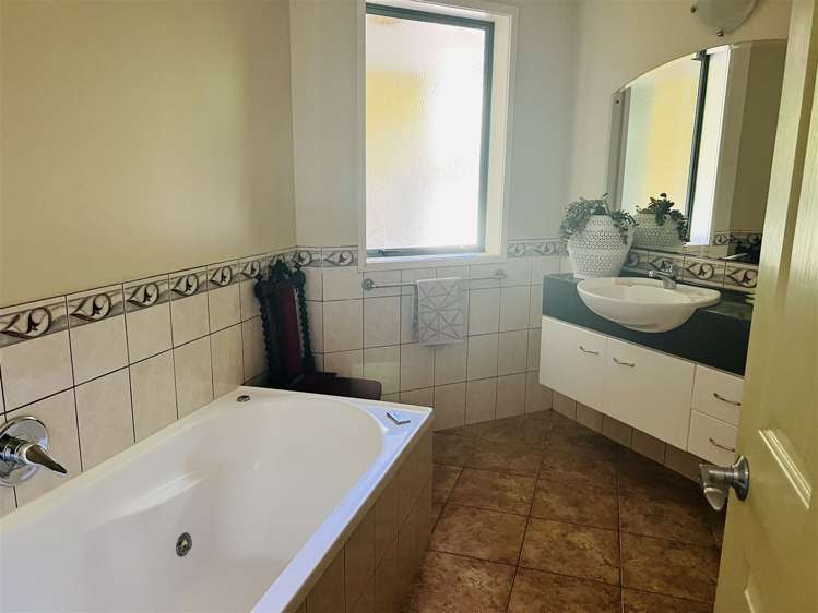 120 Springs Road Poroti_42