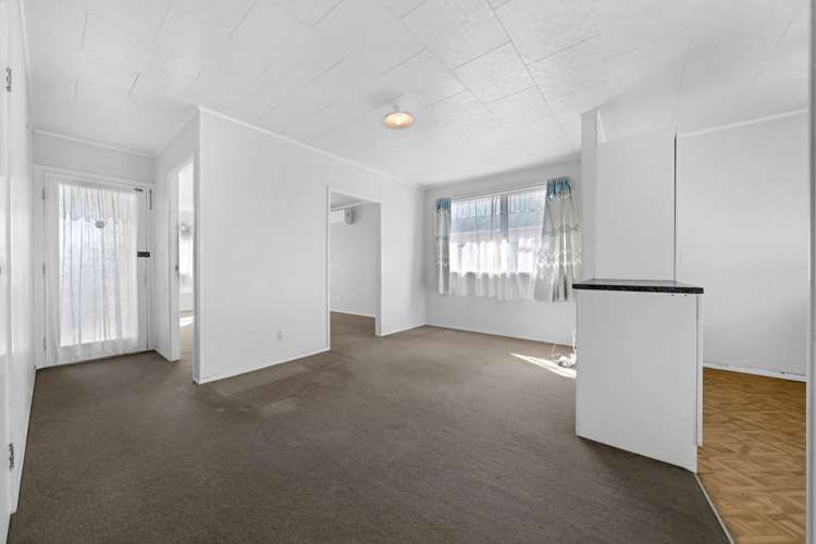 93 Flat Bush Road Clover Park_10