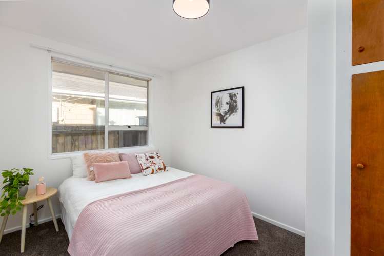 2/19 Leonie Place Aranui_5