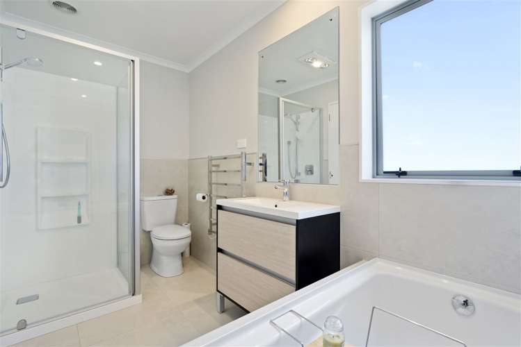 2 Briddock Way Swanson_13