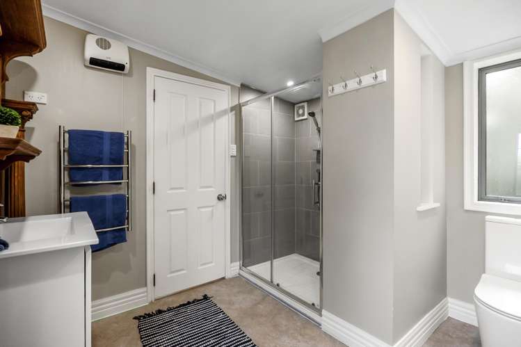 398 North Road North East Valley_15