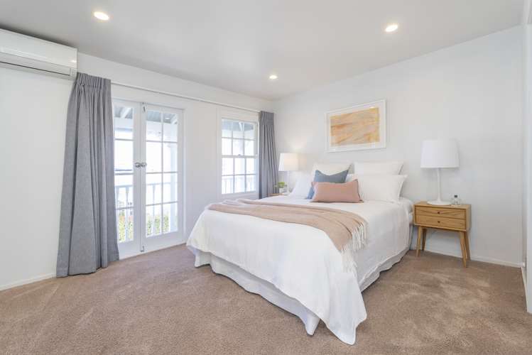 16 Beach Road Northcote Point_12