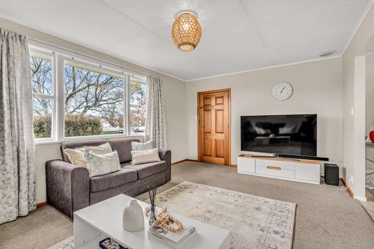56 Devon Road Springvale_5