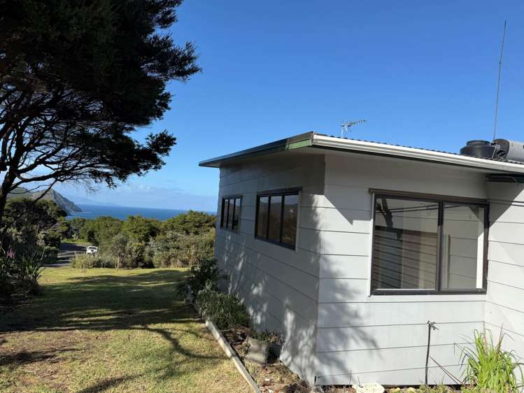 4,6,8 Iona Road Great Barrier Island_3