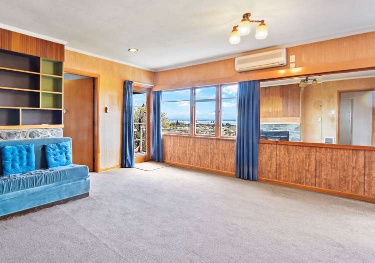 102 The Ridgeway Stoke_3