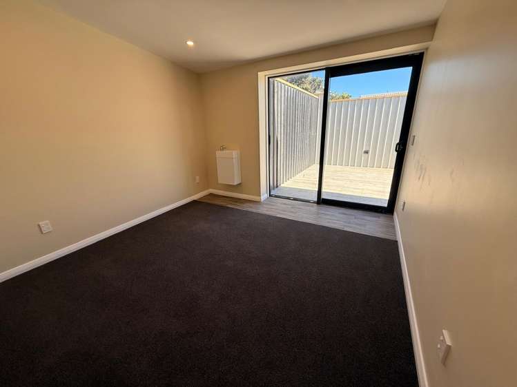 1 and 3 Happy Valley Road Owhiro Bay_8