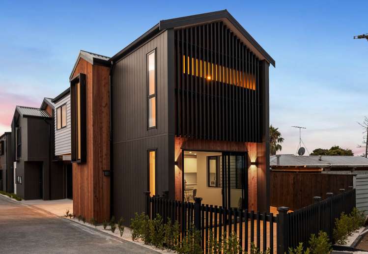 14f Benders Avenue Hillcrest_1