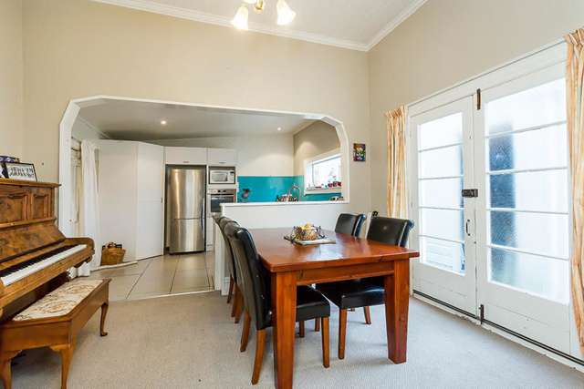 1 Montague Street North East Valley_4